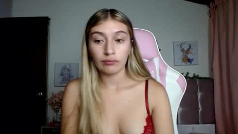 SophiaLee online show from 03.18.26
