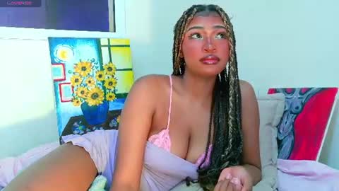 Snapshot of sophiabloss chatting on 07.18.26 Sophie online show from 07.18.26