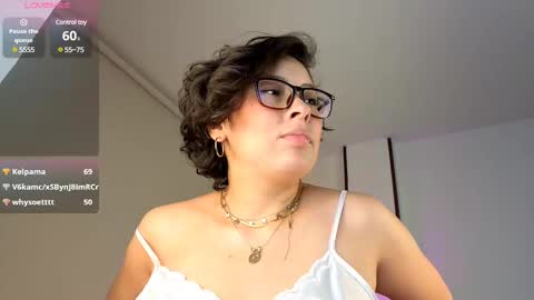 Sophia online show from 02.19.25