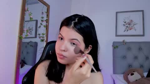 Sophia Howland online show from 03.08.26