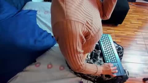 sophiamiller6 online show from 03.29.26