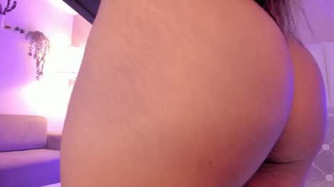 SophiaSmiths online show from 09.16.25