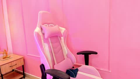 SOPHIA online show from 01.07.25