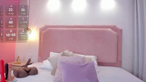 SOPHIA online show from 09.30.25