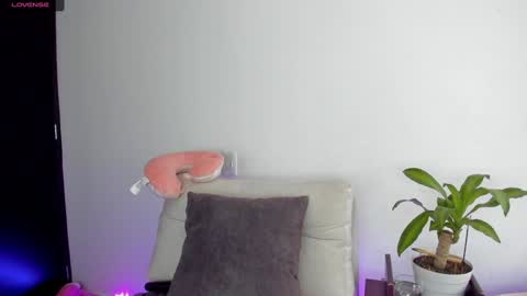  Sophie  online show from 01.13.25