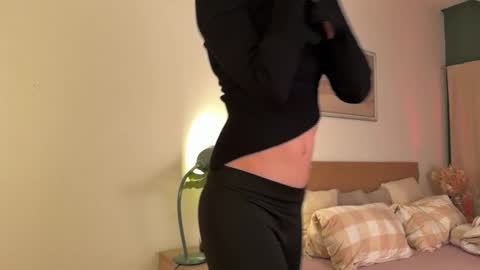 sophie_amalia online show from 02.05.26