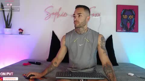 SOPHIE - FOXX online show from 10.24.25