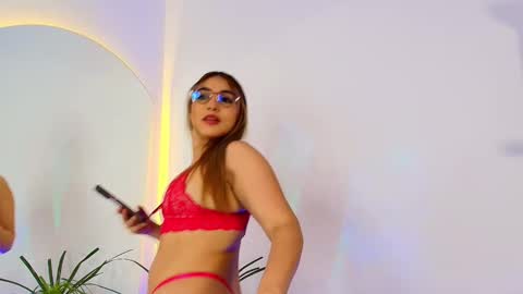  SOPHIE JANNER online show from 02.12.26