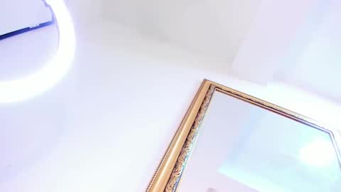 sophie_newton online show from 02.13.25