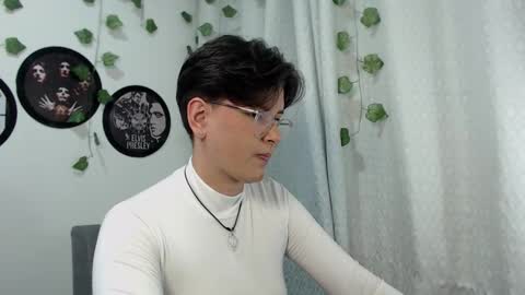 sophie_ross1 online show from 11.27.25