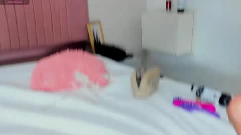 Sophie online show from 04.14.26