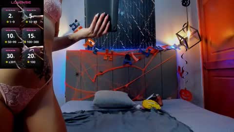 Sophie Sweet online show from 10.17.25