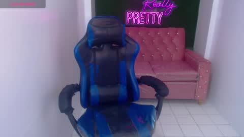 Sofia online show from 02.15.25