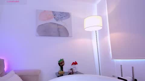 Sophie online show from 02.23.26