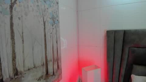 Sophie  online show from 02.20.25