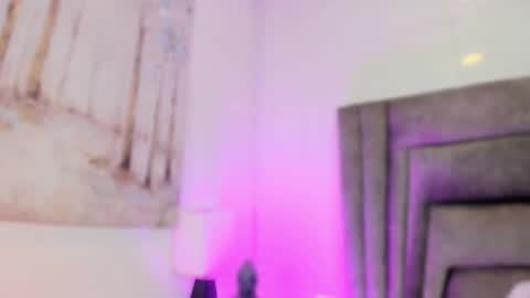 Sophie  online show from 09.20.25