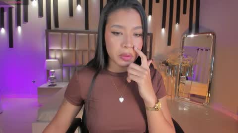 Sophie Houston online show from 01.14.26