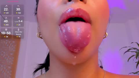 sophierooy online show from 03.06.25