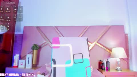 Sophie online show from 10.31.25