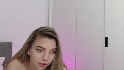 Snapshot of sophiewild1_ chatting on 02.04.26 SophieWild online show from 02.04.26