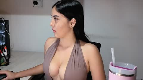 Snapshot of sophiie_blakee chatting on 04.25.26 Sophiee online show from 04.25.26