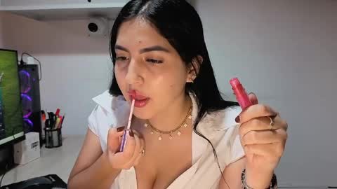 Snapshot of sophiie_blakee chatting on 05.17.26 Sophiee online show from 05.17.26
