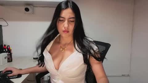 Snapshot of sophiie_blakee chatting on 05.18.26 Sophiee online show from 05.18.26