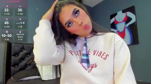 Sophie Taylor online show from 11.04.25