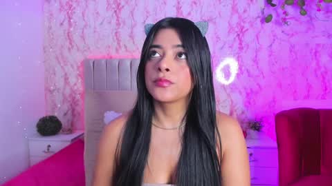 Sophie Wilson online show from 02.06.25