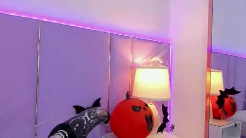 Sophy online show from 10.28.25