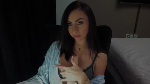 Soraya online show from 11.22.25