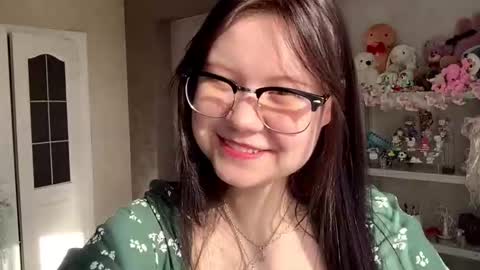 lily online show from 10.18.25