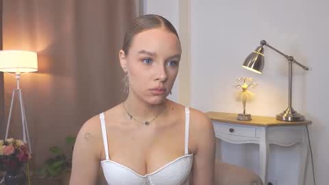 Anna online show from 02.04.26