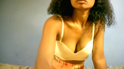 Snapshot of sourayaa chatting on 02.14.26 sourayaa online show from 02.14.26