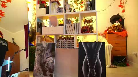 Leah online show from 11.16.25