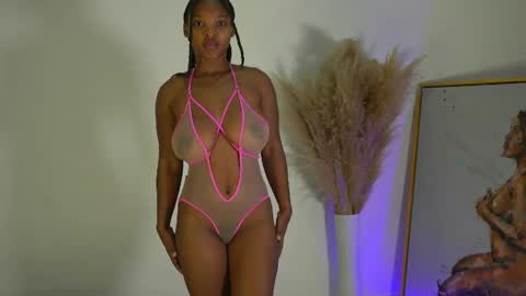 Snapshot of sow_fitt chatting on 05.10.26 sow_fitt online show from 05.10.26