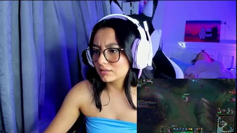 Lili online show from 12.28.24