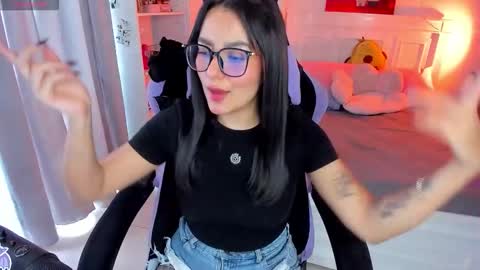 Lili online show from 09.20.25