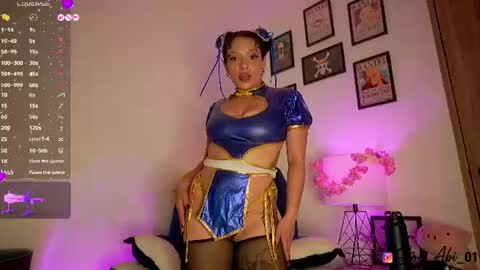 Snapshot of soy_abi_ chatting on 07.26.26 Tati Open pvt online show from 07.26.26