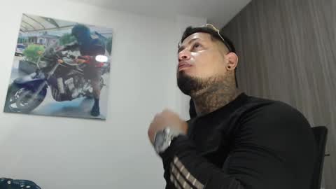 Snapshot of soy_apolo chatting on 09.11.25 soy_apolo online show from 09.11.25