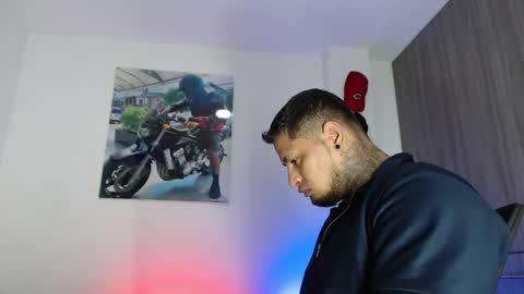 soy_apolo online show from 11.18.25