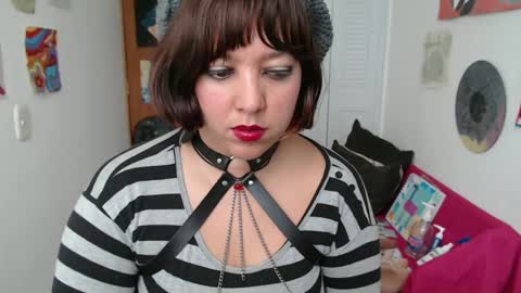 Snapshot of soynanabela chatting on 10.14.25 Nana Bela  online show from 10.14.25