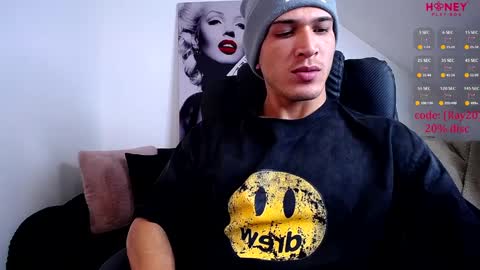 Snapshot of soyraydimarco_ chatting on 12.28.24 RayDimarco  independent model online show from 12.28.24