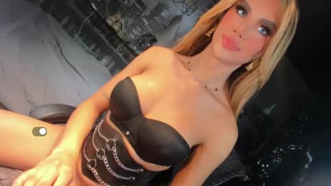 soysabrinathebest online show from 09.13.25