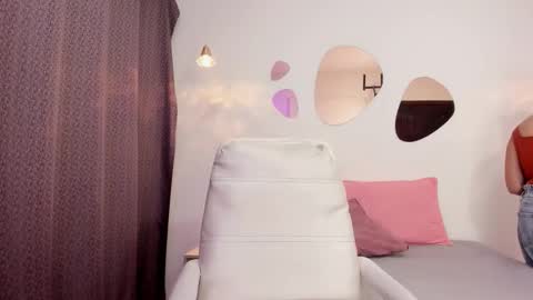 Snapshot of soysamicita_ chatting on 10.14.25 Sami Diaz online show from 10.14.25