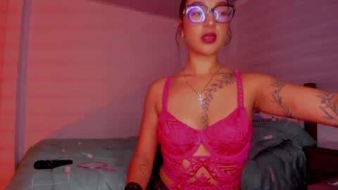 VANESSA  online show from 04.28.26