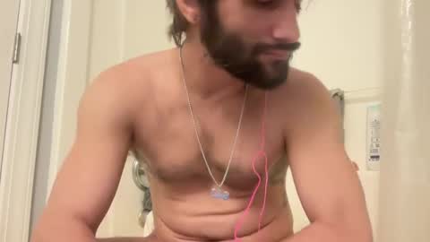 Snapshot of spacecase843 chatting on 01.10.25 TrndSettrz online show from 01.10.25