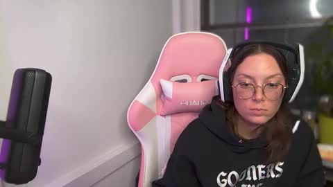 Spacecow Whore online show from 10.04.25