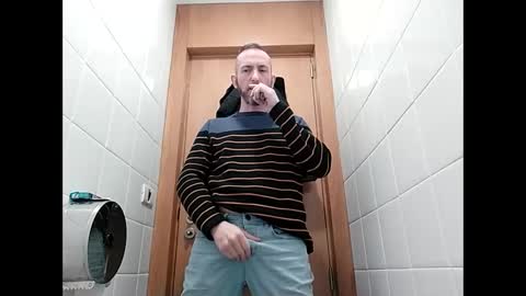 Manu  online show from 02.05.25