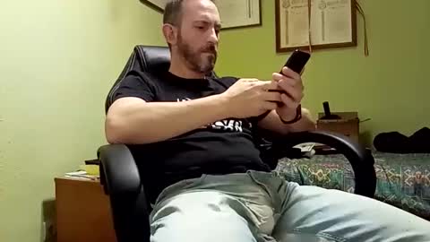 Manu  online show from 03.04.25